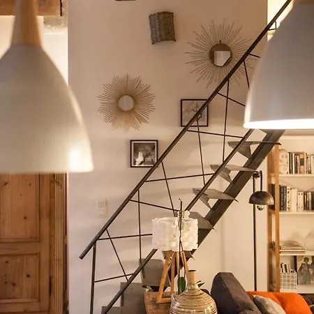 דירה Authentic Loft With Mezzanine & Exposed Stones Heart Of ליון