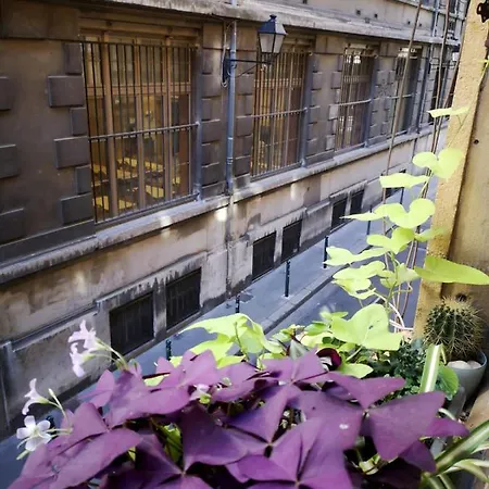 Authentic Loft With Mezzanine & Exposed Stones Heart Of Apartman